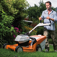 RMA 448 TC Аккумуляторная газонокосилка STIHL 63580111420